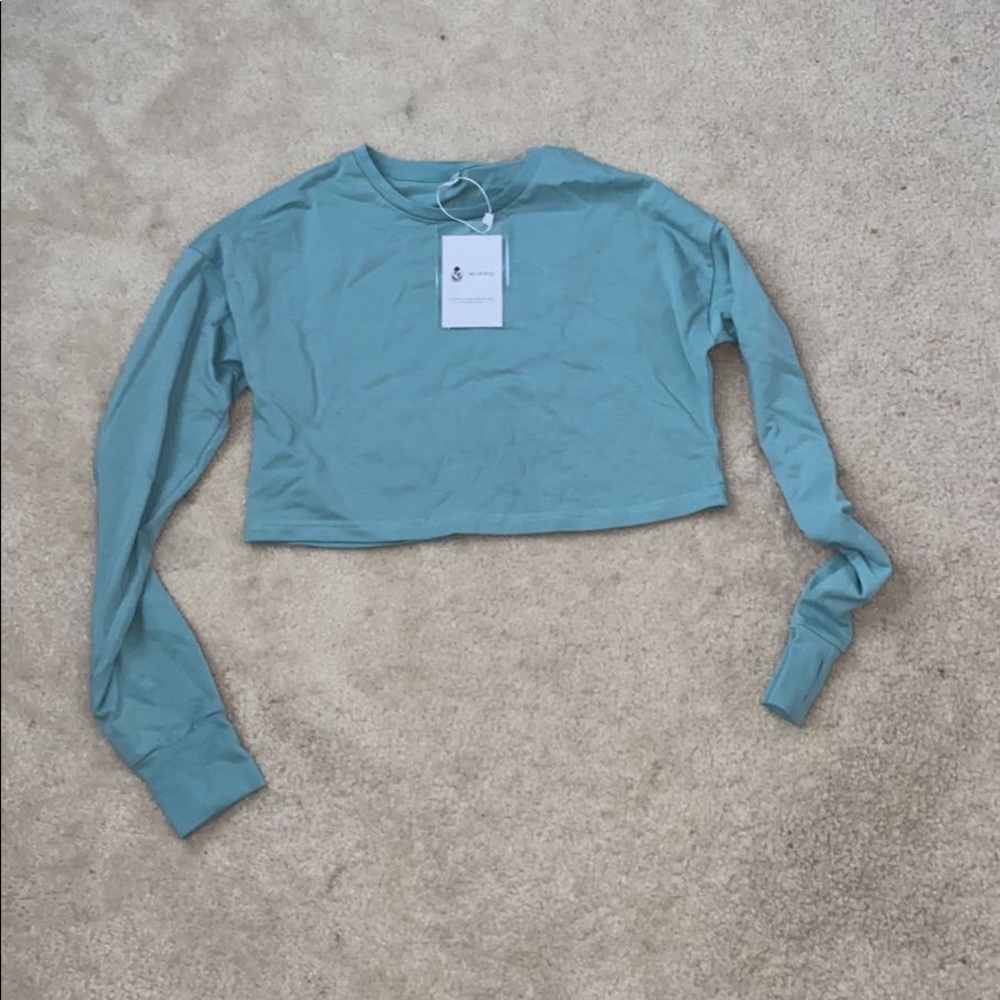 cropped shirt